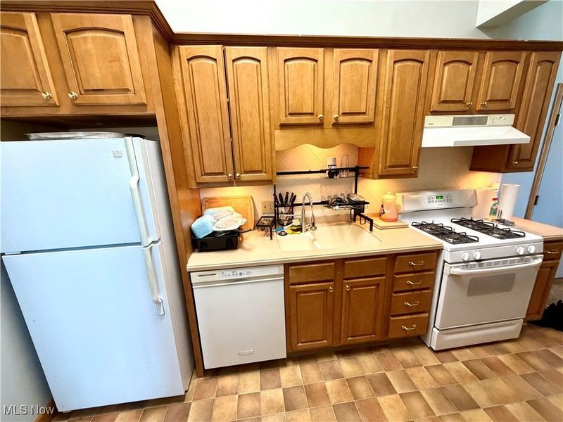 25735 Lorain Road, Unit 503, North Olmsted, OH 44070 Photo 6