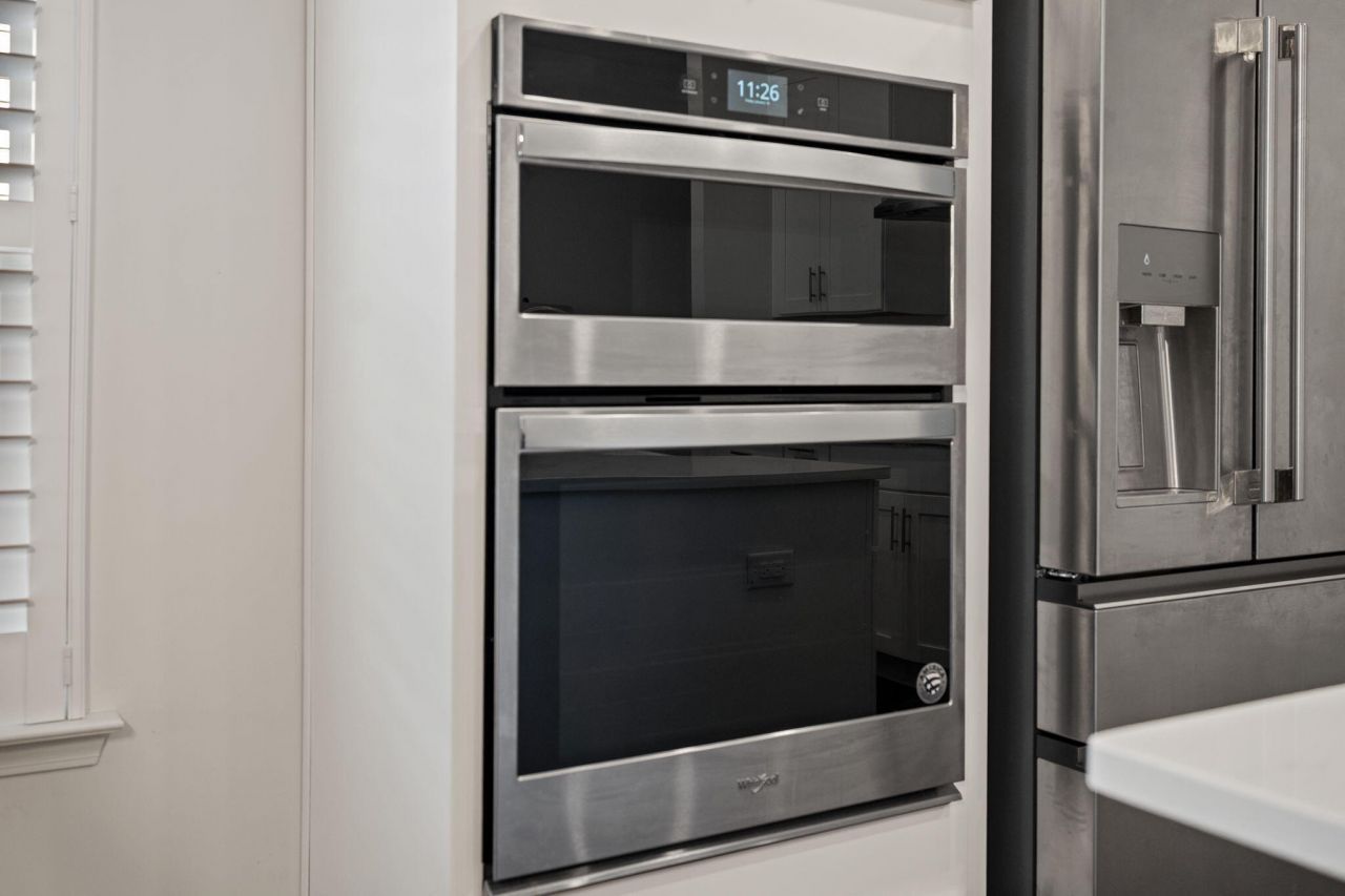 1038 Striped Lane Photo 13