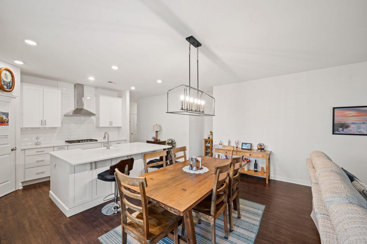 1038 Striped Lane Photo 15