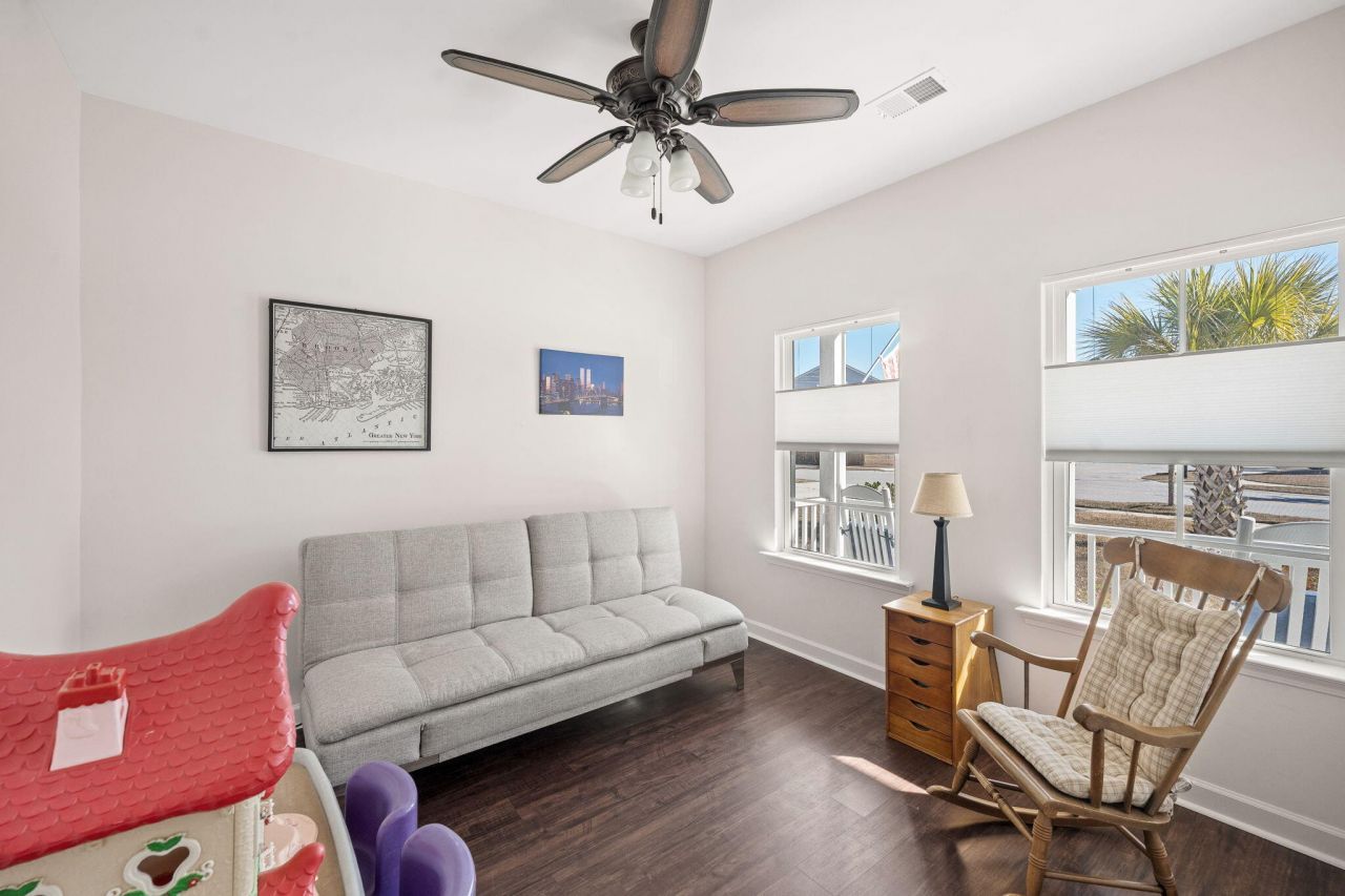 1038 Striped Lane Photo 24