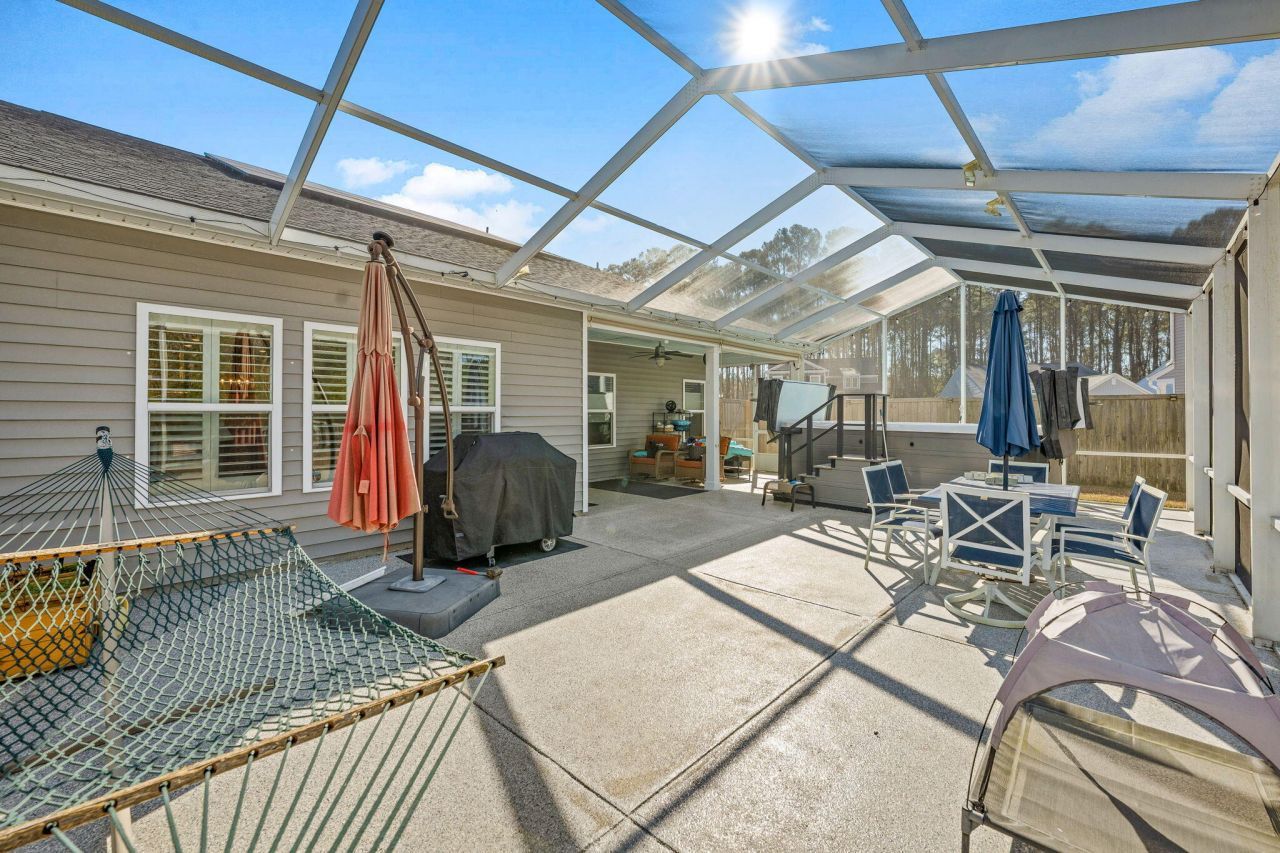 1038 Striped Lane Photo 27