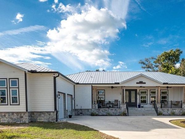 1605 CENTER ROAD, TERRA CEIA, FL 34250