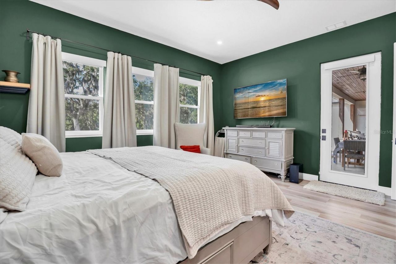 1605 Center Road, Terra Ceia, FL 34250 Photo