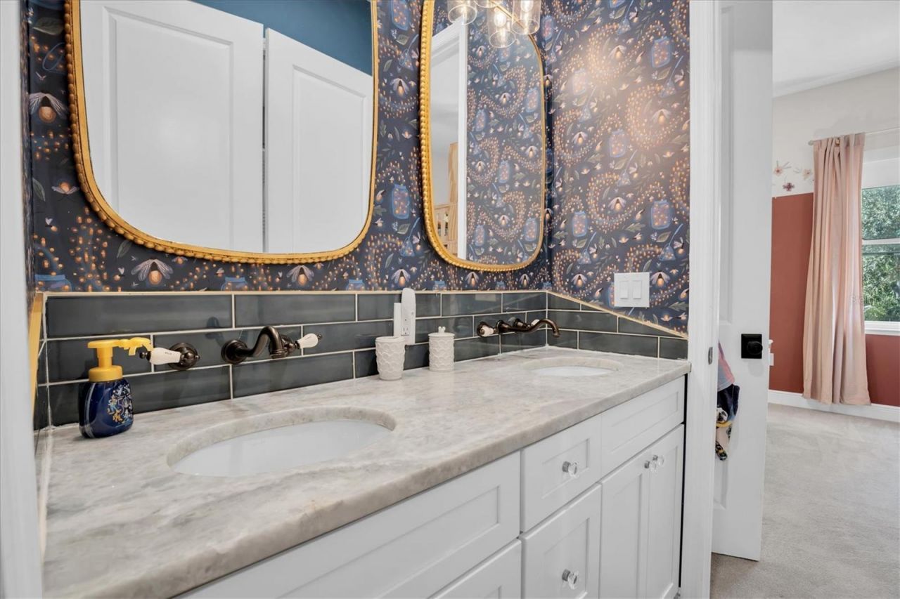 1605 Center Road, Terra Ceia, FL 34250 Photo