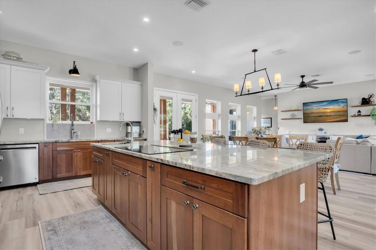 1605 Center Road, Terra Ceia, FL 34250 Photo