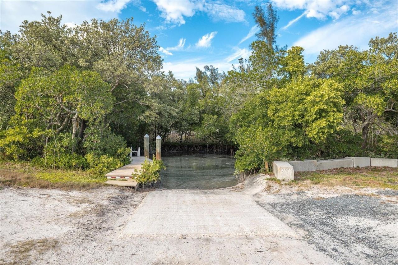 1605 Center Road, Terra Ceia, FL 34250 Photo