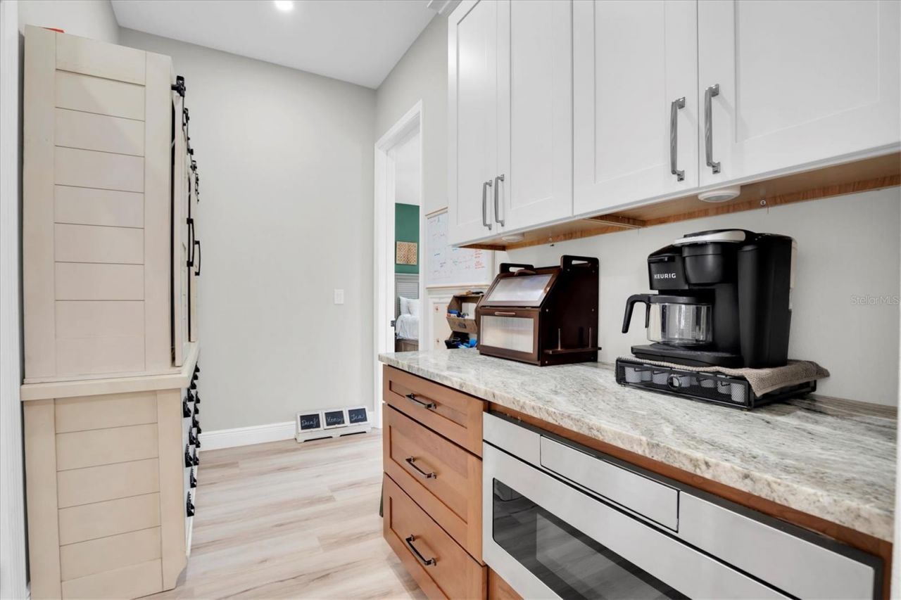 1605 Center Road, Terra Ceia, FL 34250 Photo