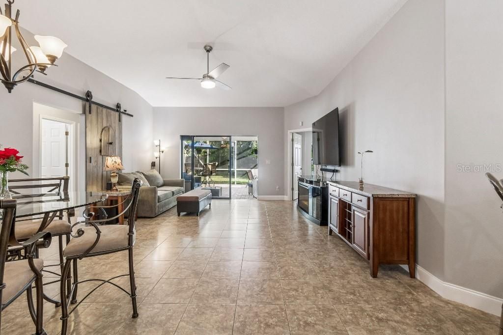 7119 35th Lane E, Sarasota, FL 34243 Photo