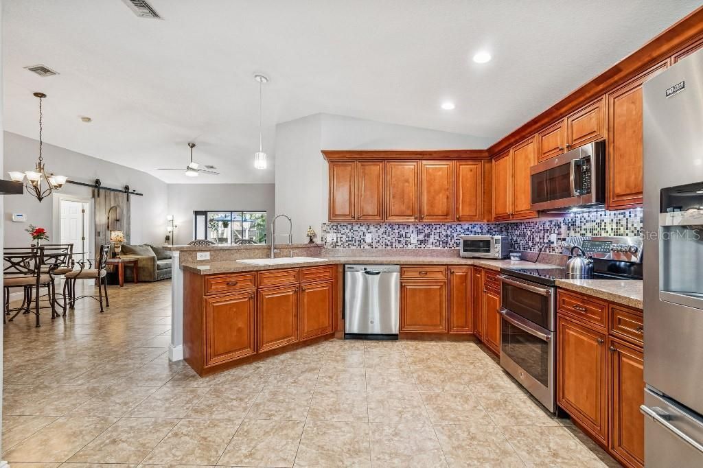 7119 35th Lane E, Sarasota, FL 34243 Photo