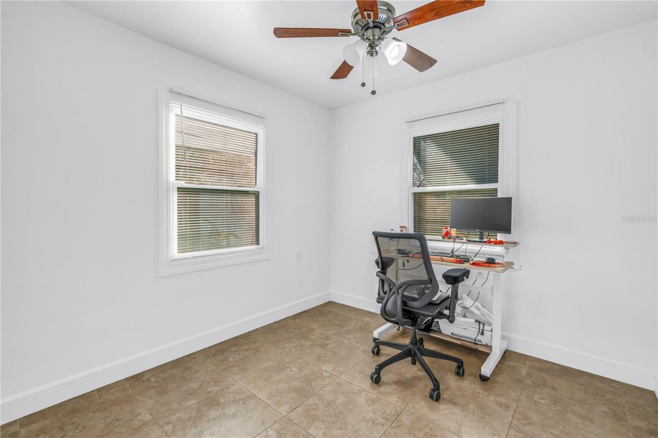 5758 Dartmouth Avenue N, Saint Petersburg, FL 33710 Photo