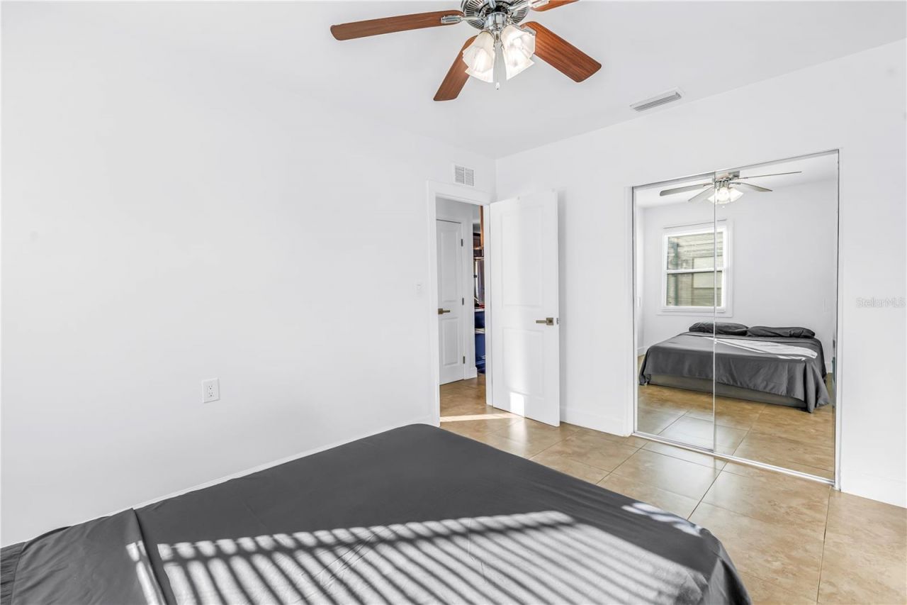 5758 Dartmouth Avenue N, Saint Petersburg, FL 33710 Photo