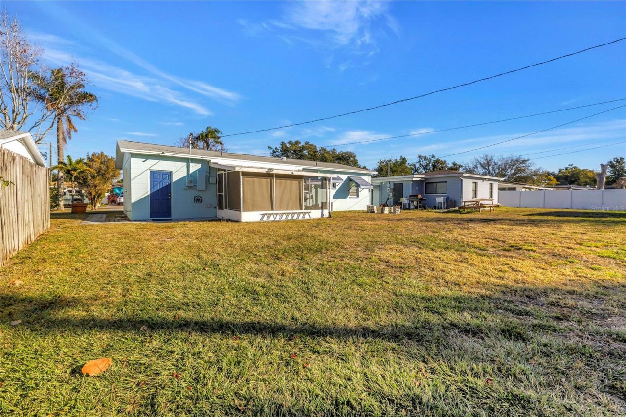 5758 Dartmouth Avenue N, Saint Petersburg, FL 33710 Photo