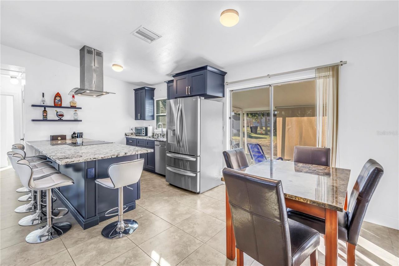 5758 Dartmouth Avenue N, Saint Petersburg, FL 33710 Photo