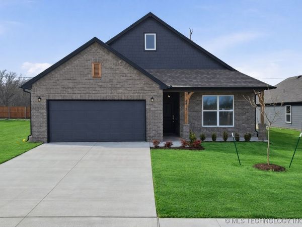 4912 N Walnut Avenue , Broken Arrow, OK 74012