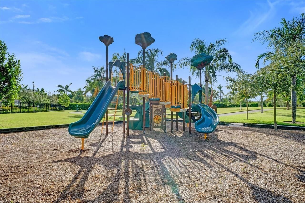 5068 Greenway Drive, Hollywood, FL 33021 Photo