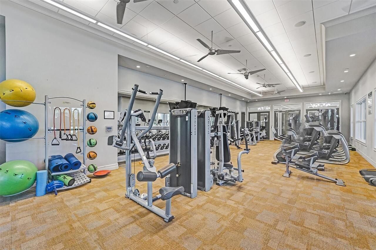 5068 Greenway Drive, Hollywood, FL 33021 Photo