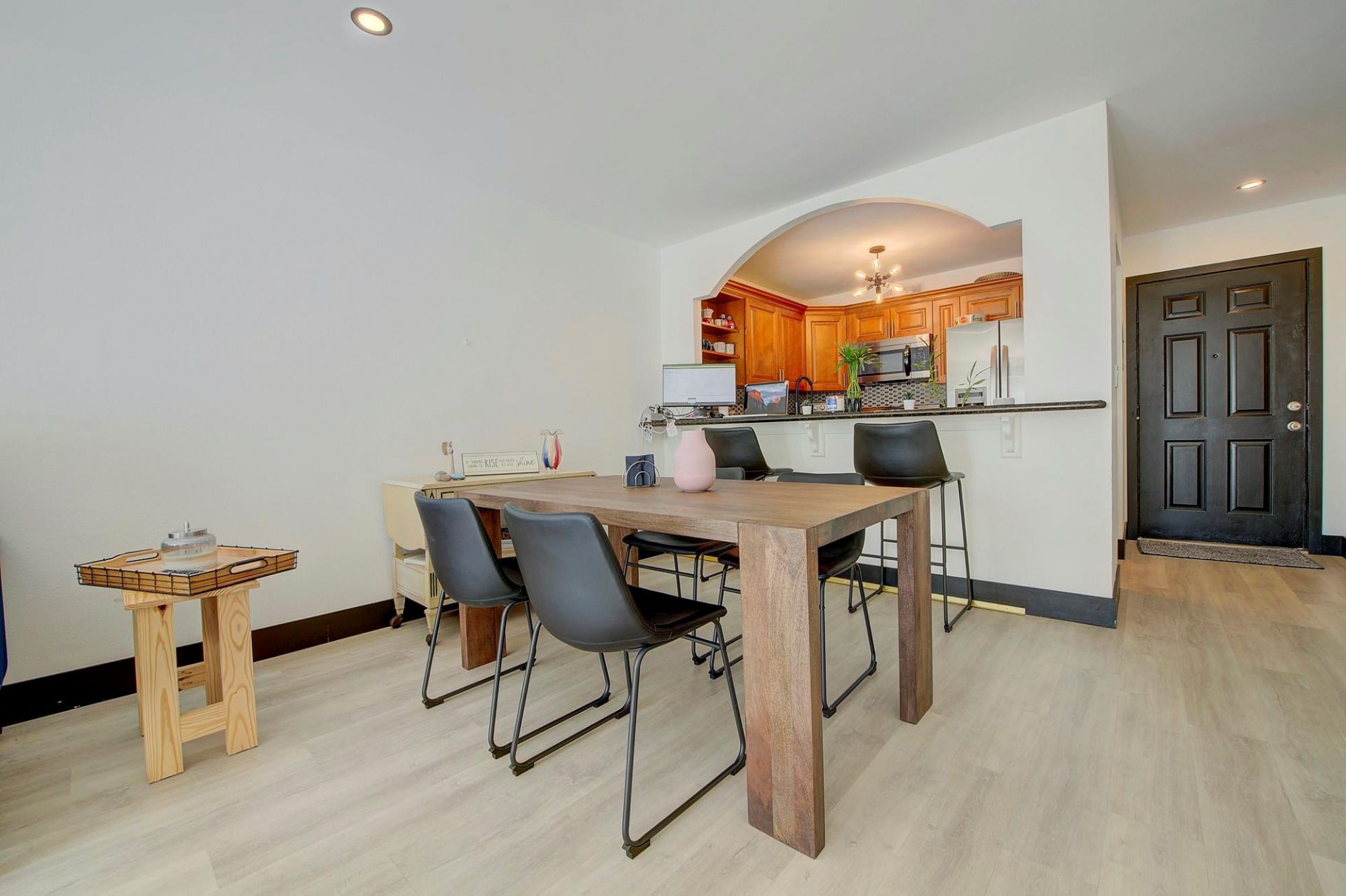 18111 NW 68th Avenue, Unit I210, Hialeah, FL 33015 Photo