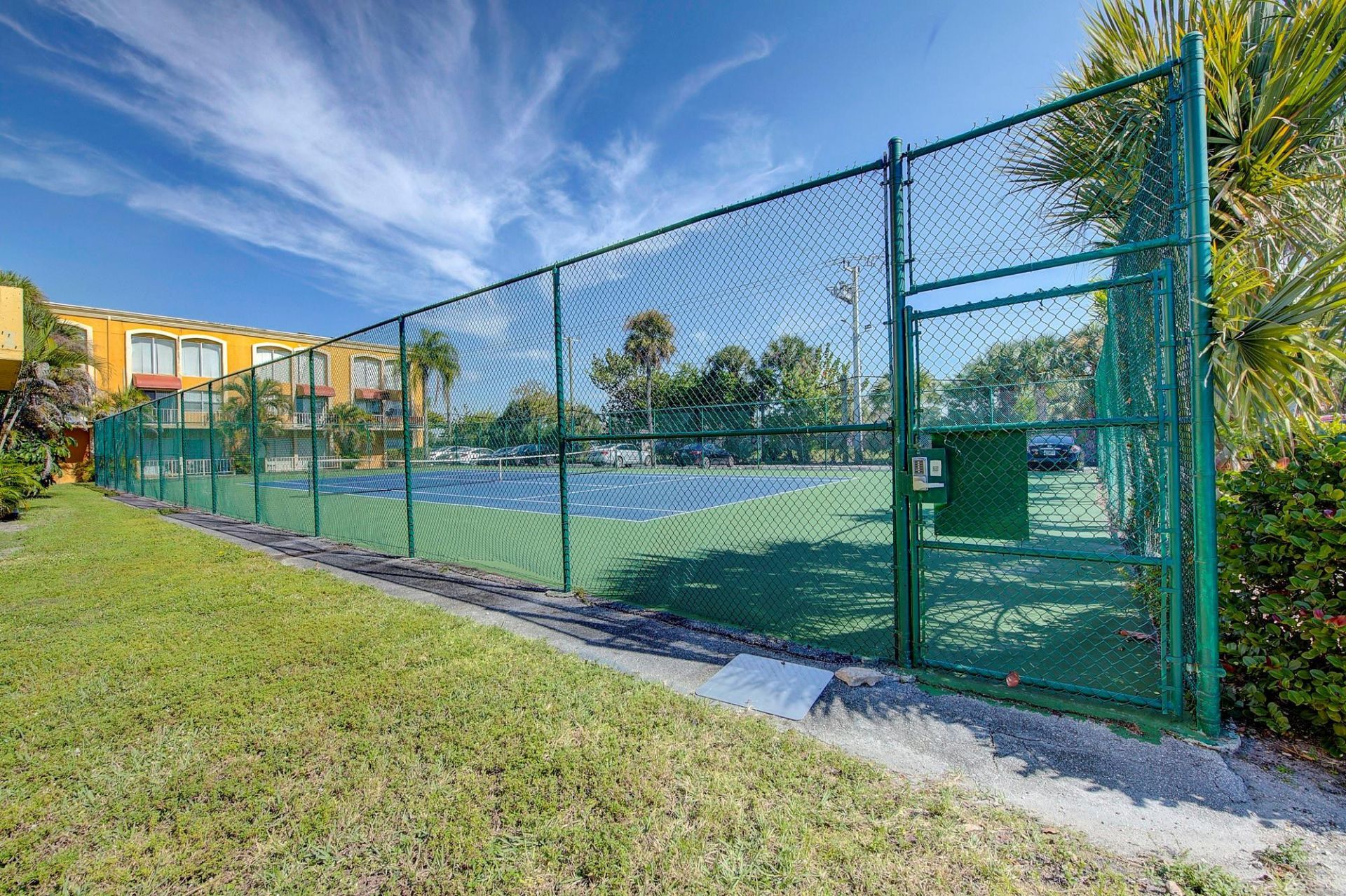 18111 NW 68th Avenue, Unit I210, Hialeah, FL 33015 Photo