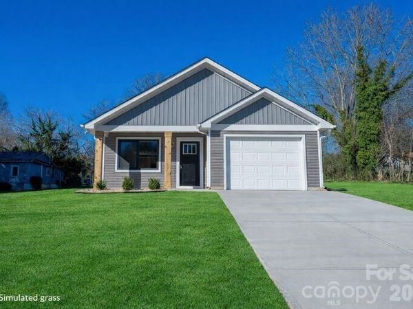 647 E Sharpe Street, Statesville, NC 28677