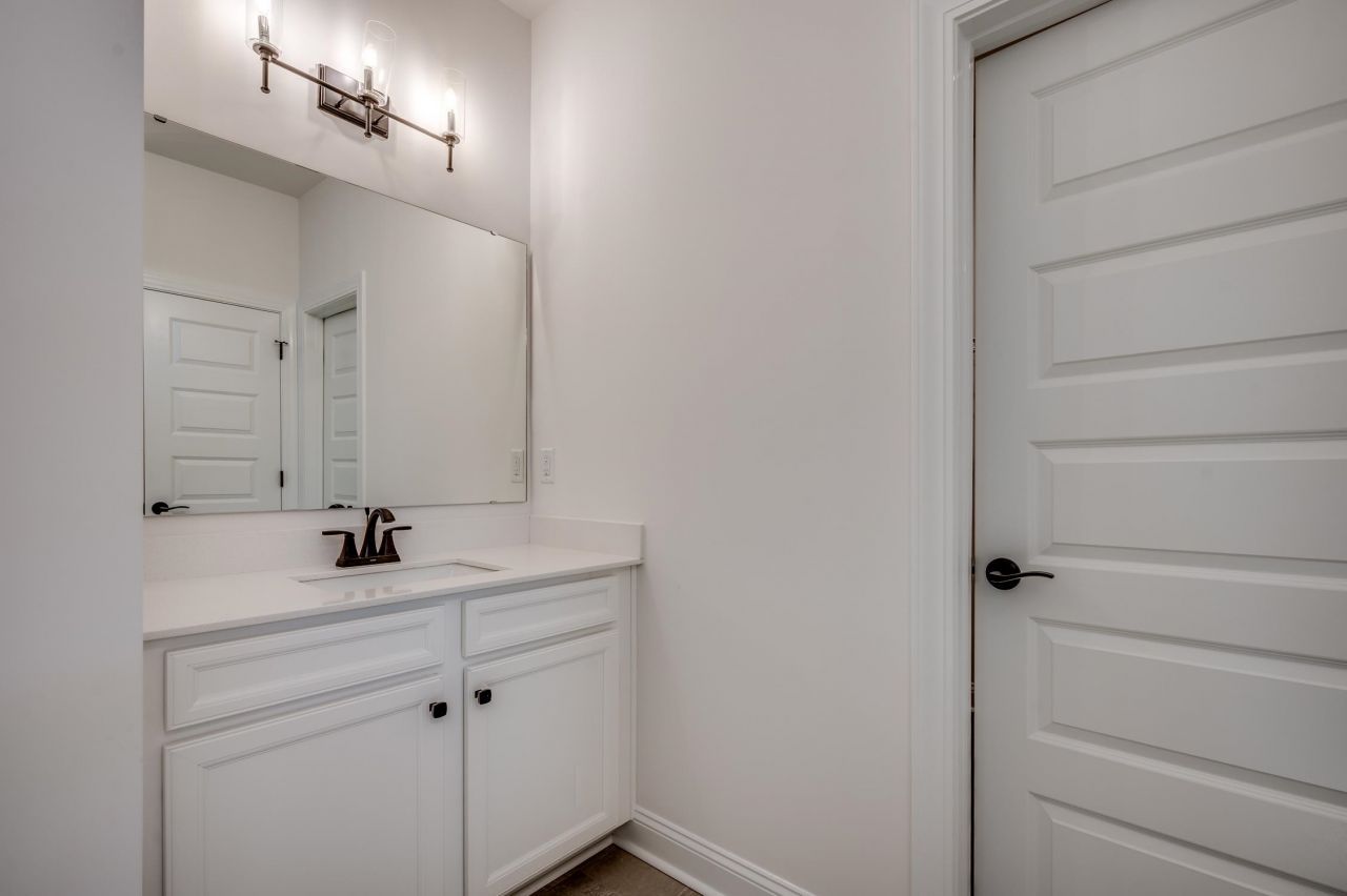 608 Canborough Lane Photo 11