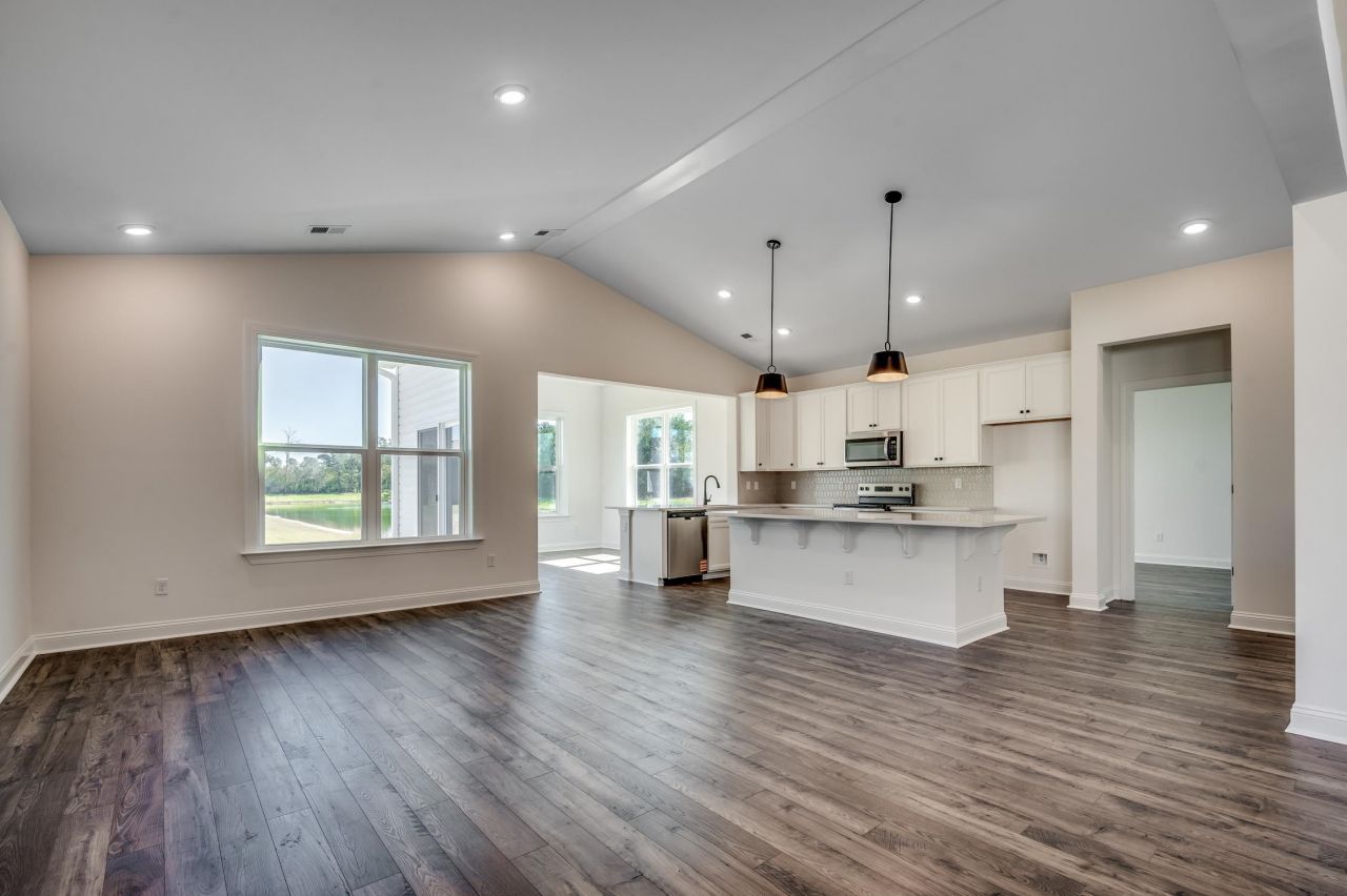 608 Canborough Lane Photo 17