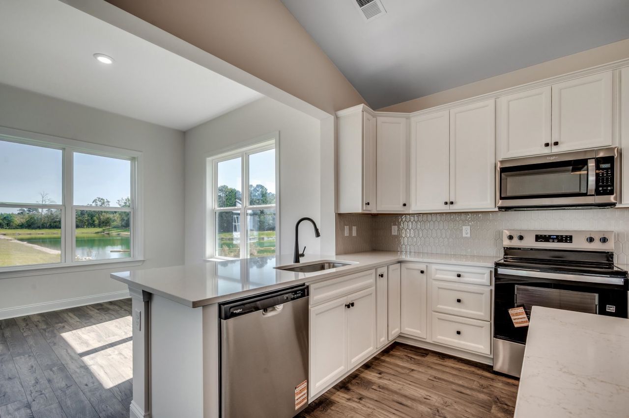 608 Canborough Lane Photo 23