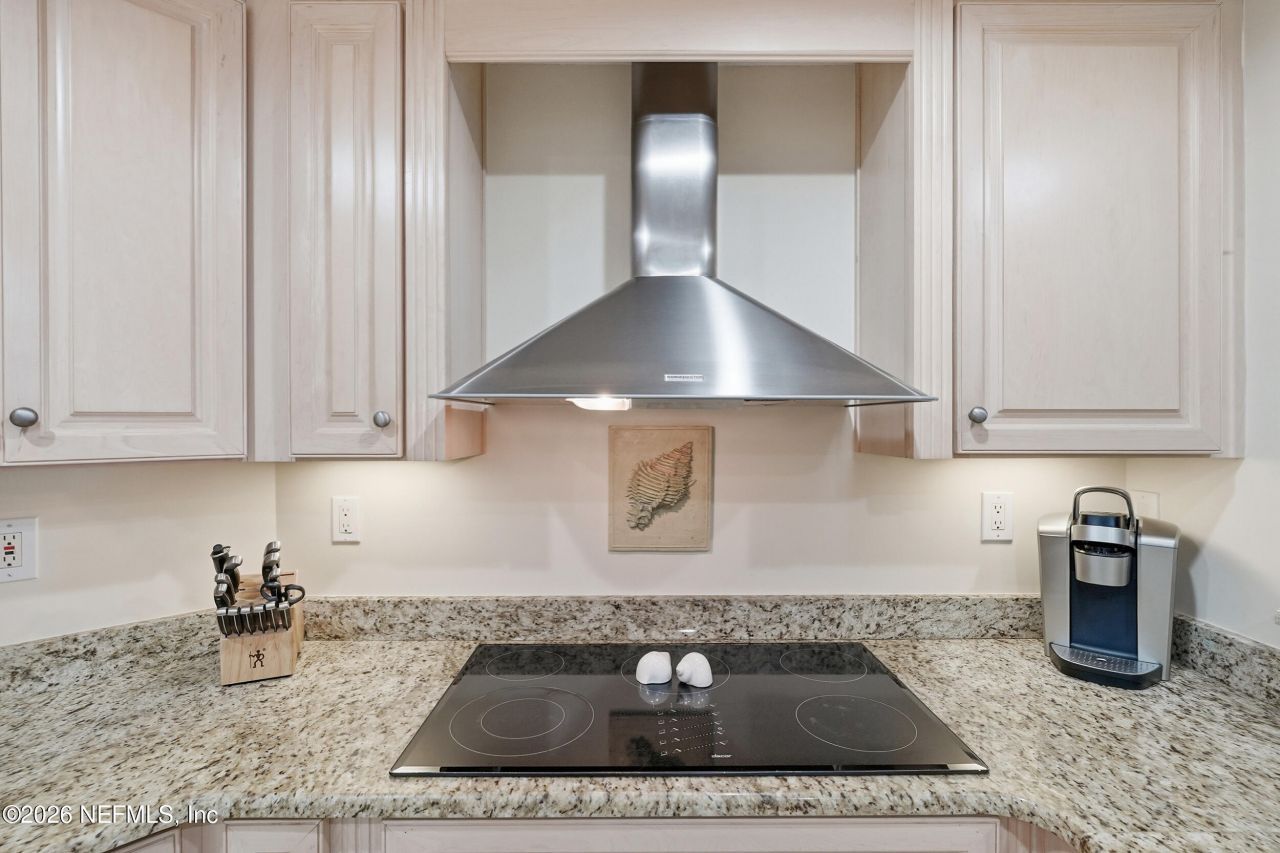 1201 N 1st Street, Unit 402, Jacksonville Beach, FL 32250 Photo