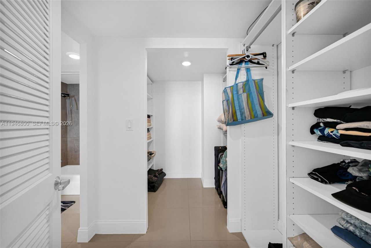 250 174th St, Unit 1808, Sunny Isles Beach, FL 33160 Photo