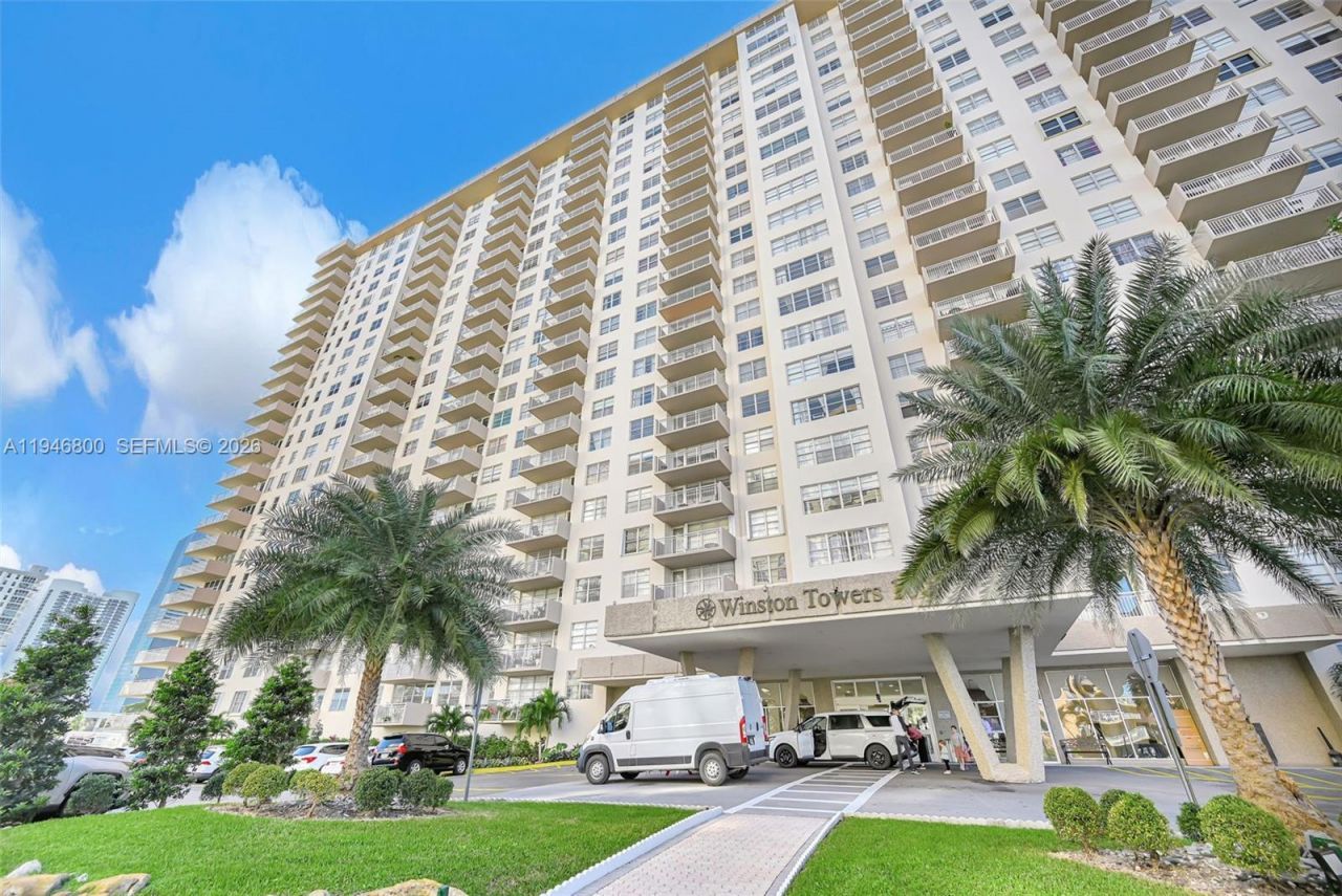 250 174th St, Unit 1808, Sunny Isles Beach, FL 33160 Photo