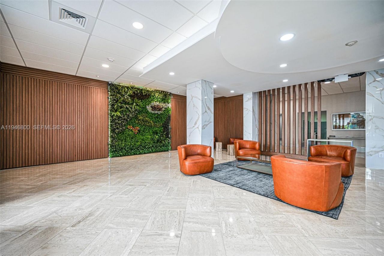 250 174th St, Unit 1808, Sunny Isles Beach, FL 33160 Photo