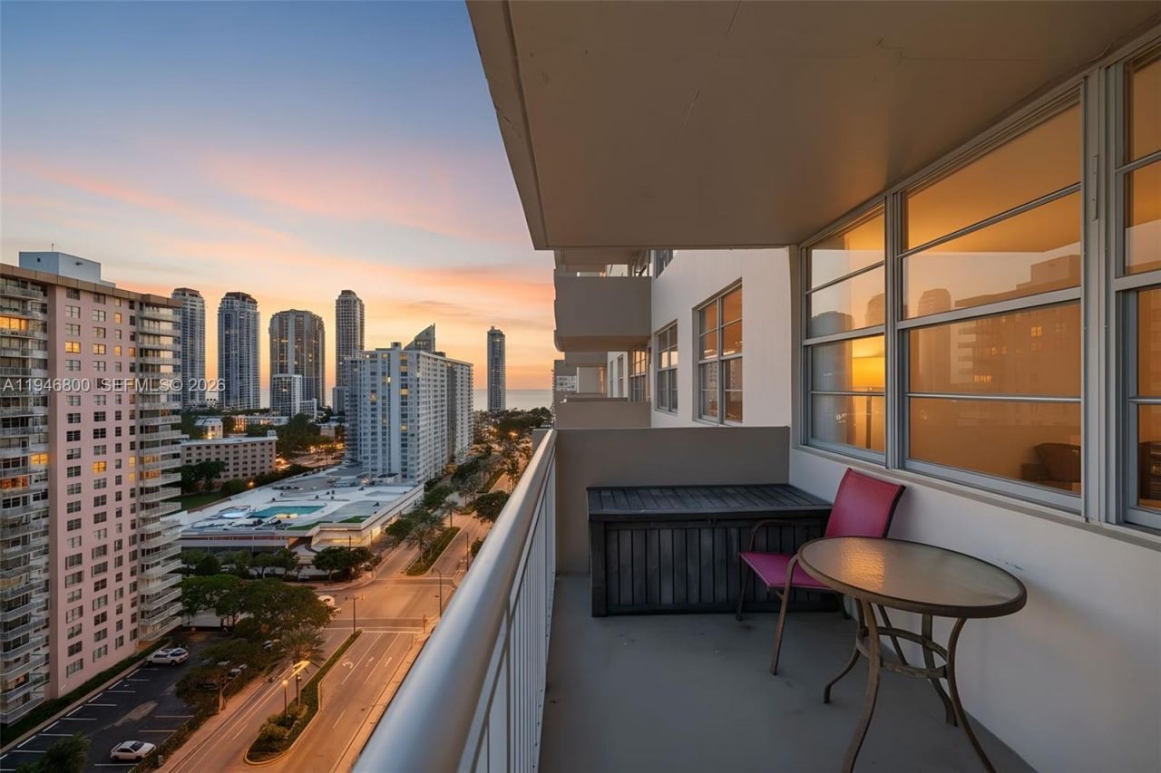250 174th St, Unit 1808, Sunny Isles Beach, FL 33160 Photo
