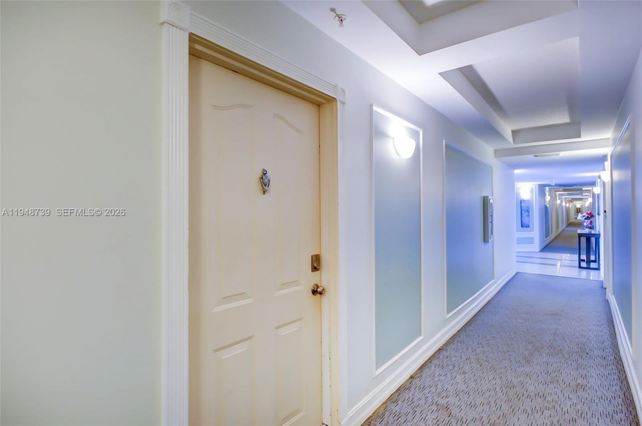 5077 NW 7th St, Unit TS7, Miami, FL 33126 Photo