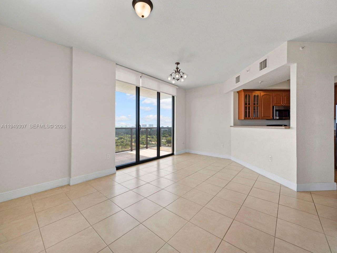 2301 SW 27th Ave, Unit 1403, Miami, FL 33145 Photo