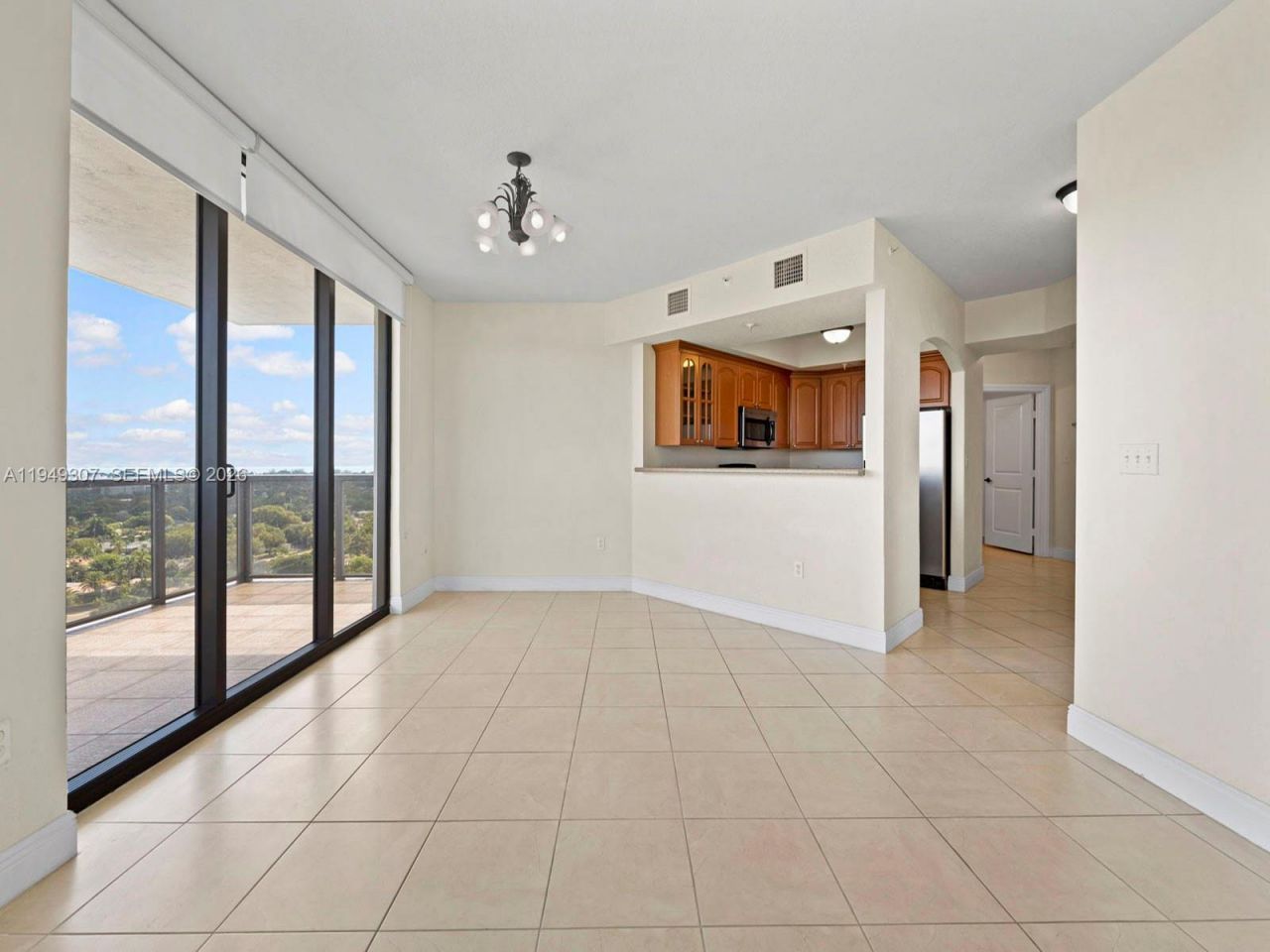 2301 SW 27th Ave , Unit 1403, Miami, FL 33145 Photo