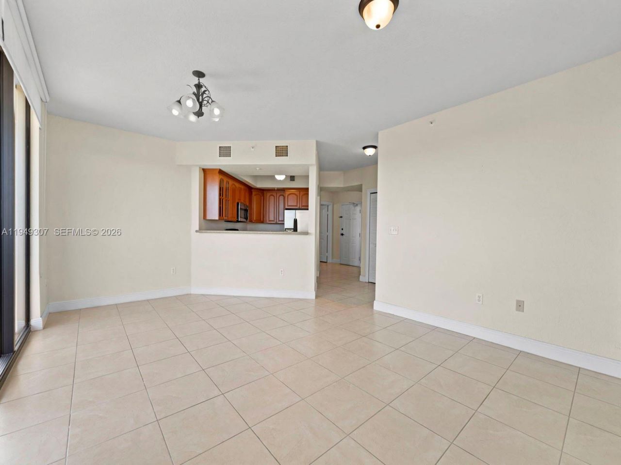 2301 SW 27th Ave , Unit 1403, Miami, FL 33145 Photo