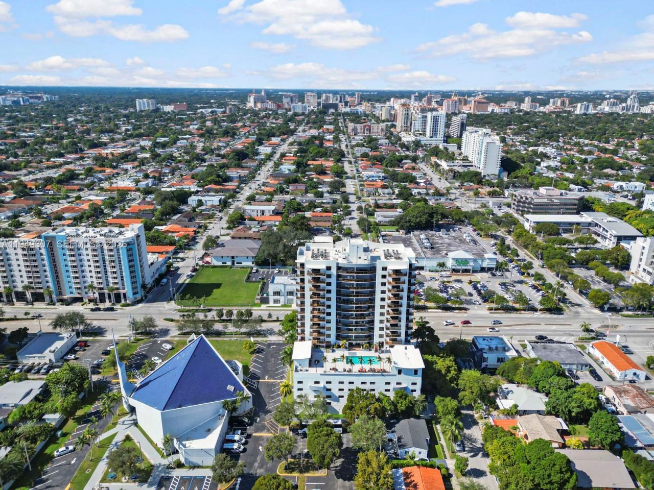 2301 SW 27th Ave, Unit 1403, Miami, FL 33145 Photo