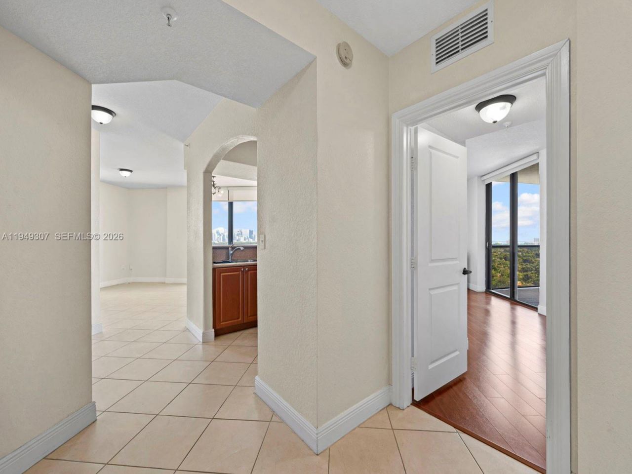 2301 SW 27th Ave, Unit 1403, Miami, FL 33145 Photo