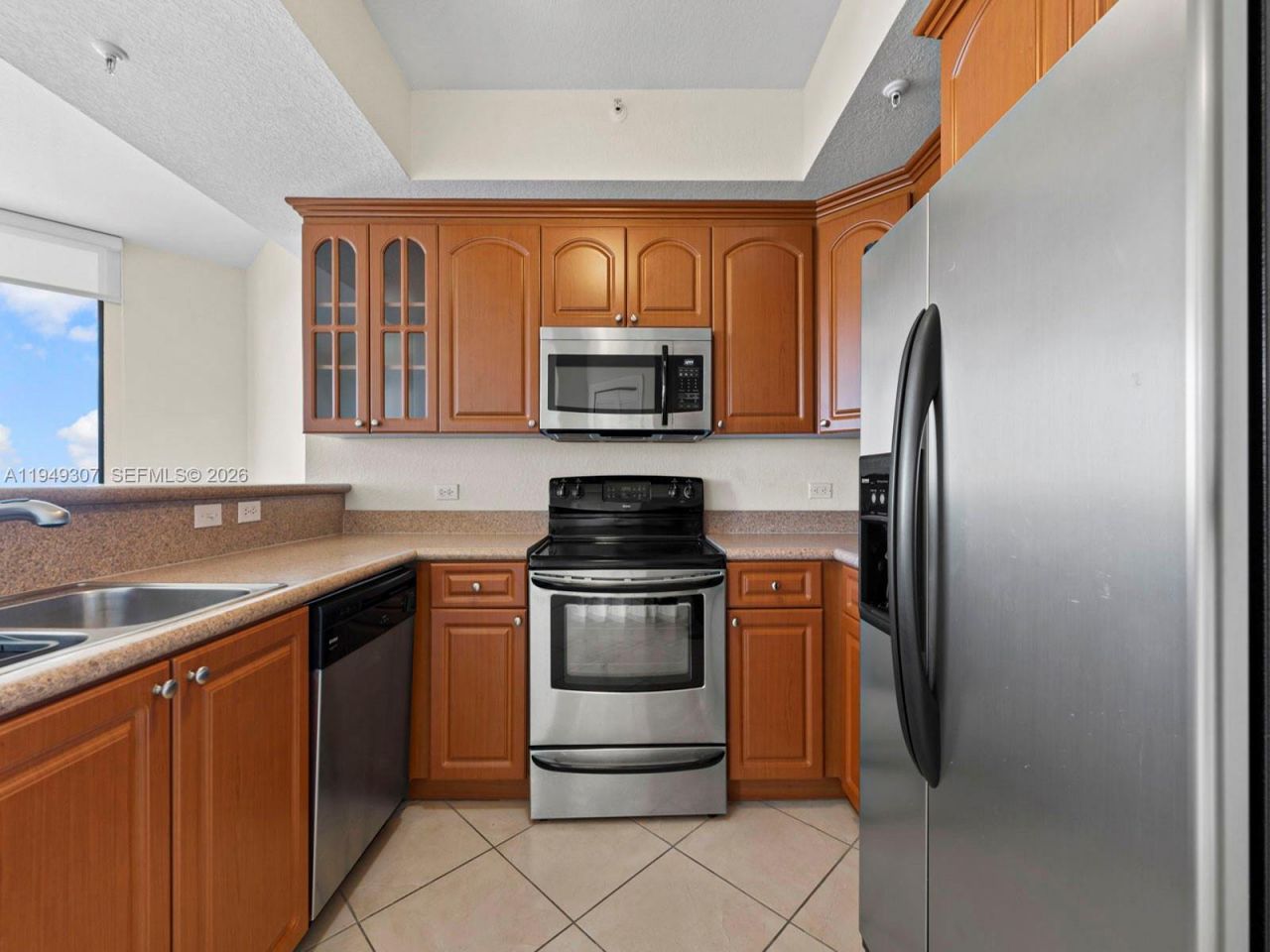 2301 SW 27th Ave, Unit 1403, Miami, FL 33145 Photo