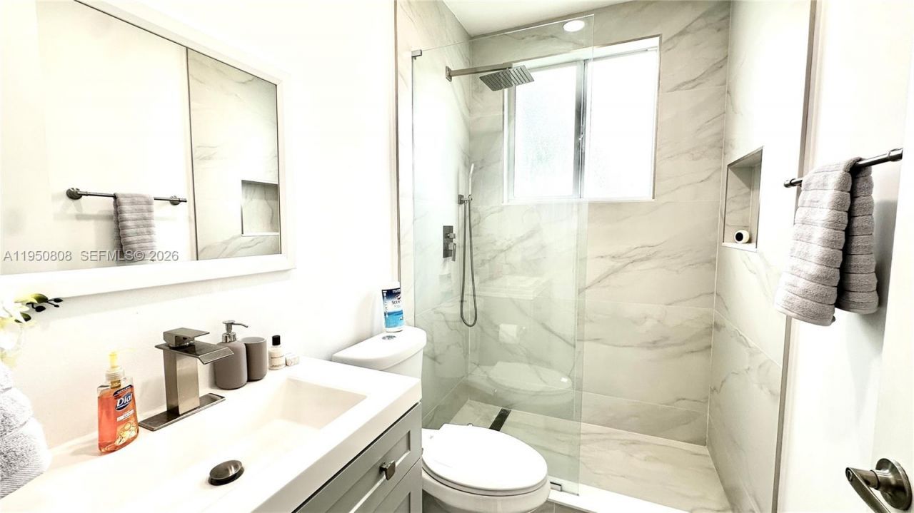 814 NE 19th Ave , Fort Lauderdale, FL 33304 Photo