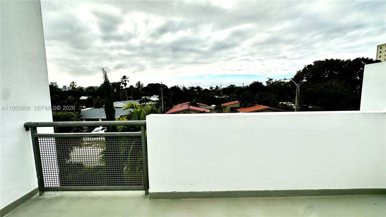 814 NE 19th Ave , Fort Lauderdale, FL 33304 Photo