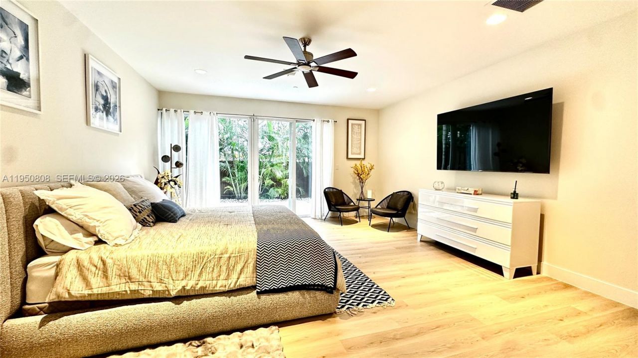 814 NE 19th Ave , Fort Lauderdale, FL 33304 Photo