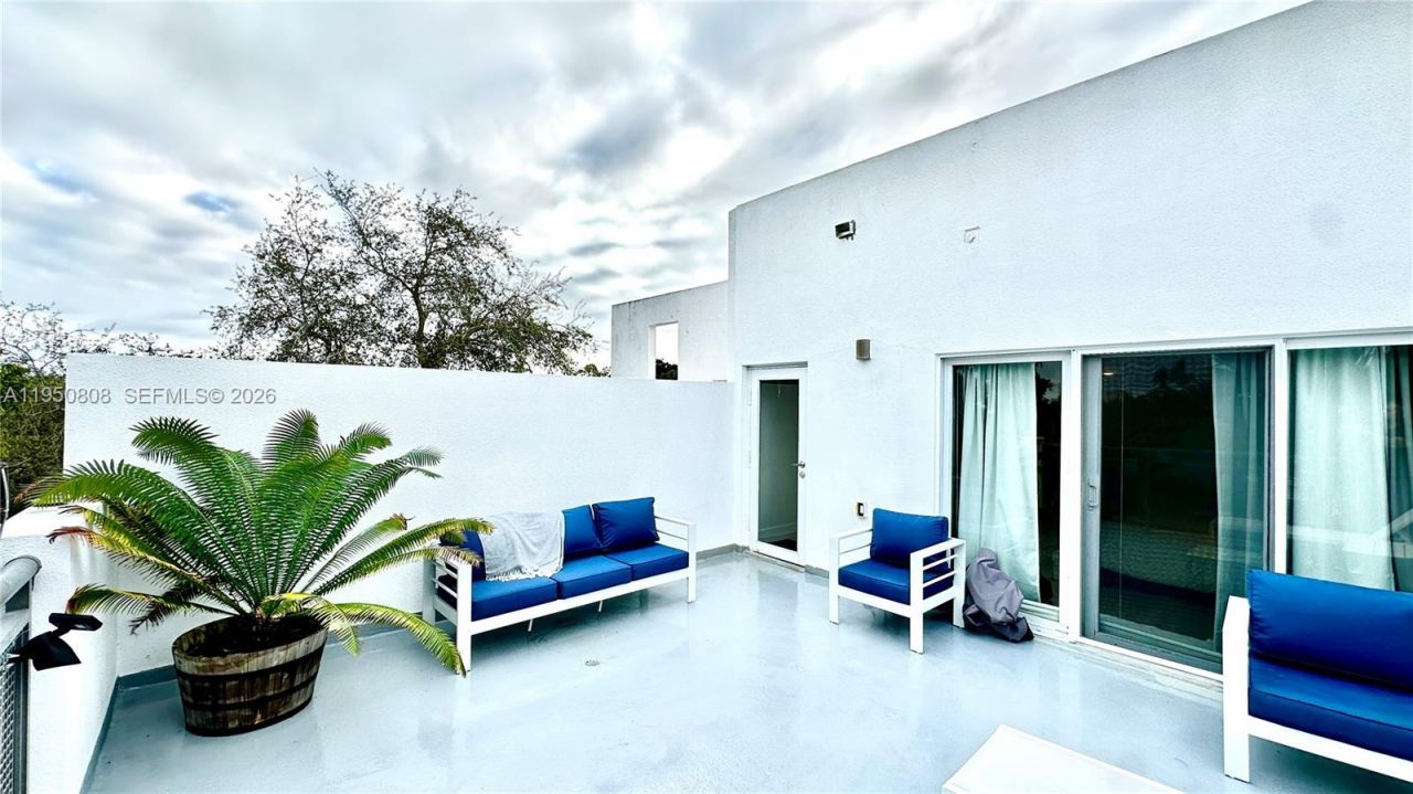 814 NE 19th Ave , Fort Lauderdale, FL 33304 Photo