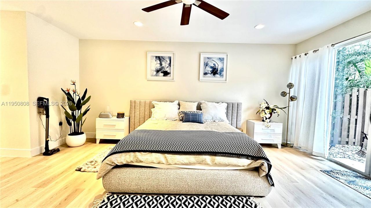 814 NE 19th Ave , Fort Lauderdale, FL 33304 Photo