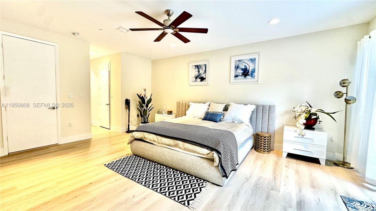 814 NE 19th Ave , Fort Lauderdale, FL 33304 Photo