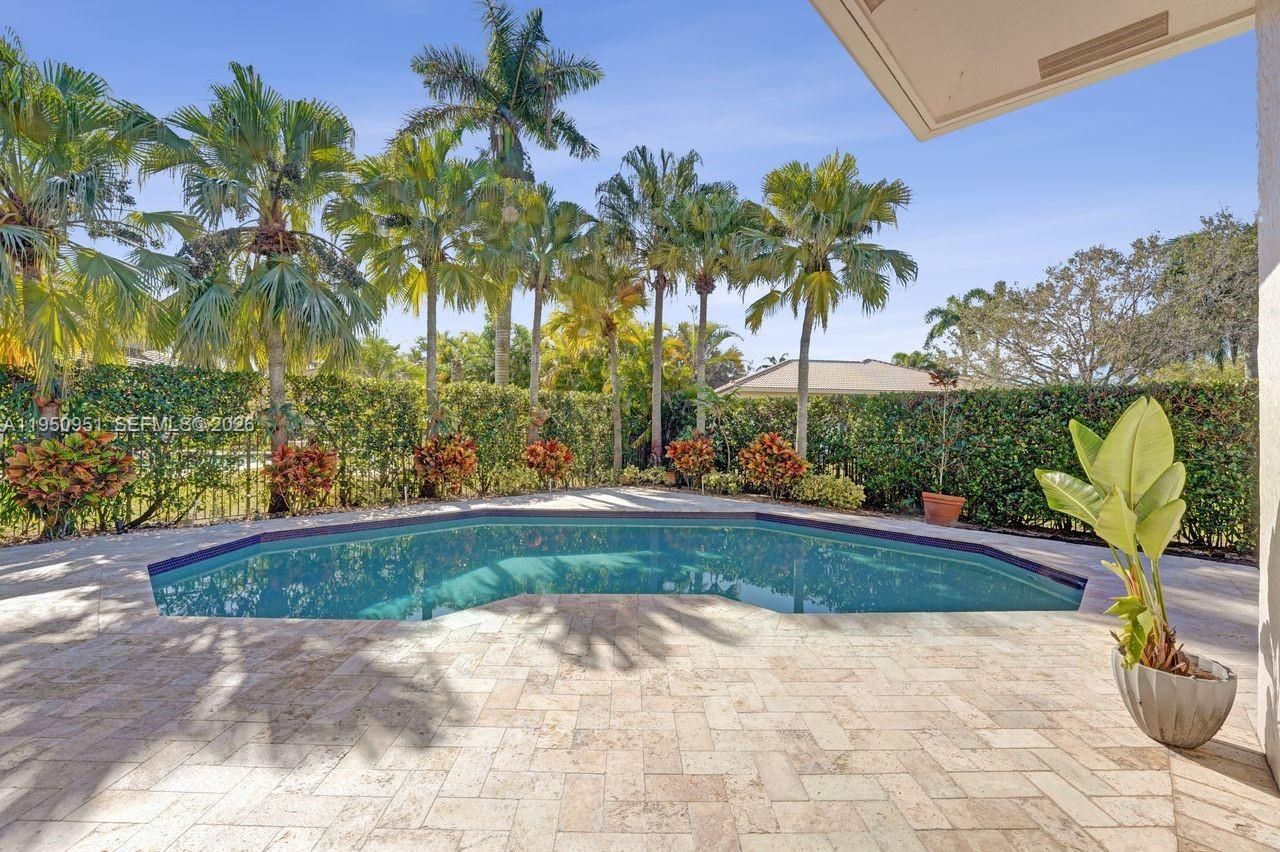 2533 Eagle Run Cir, Weston, FL 33327 Photo