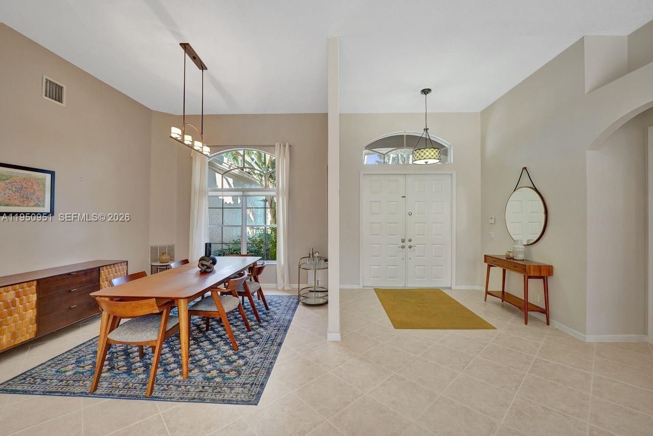 2533 Eagle Run Cir, Weston, FL 33327 Photo