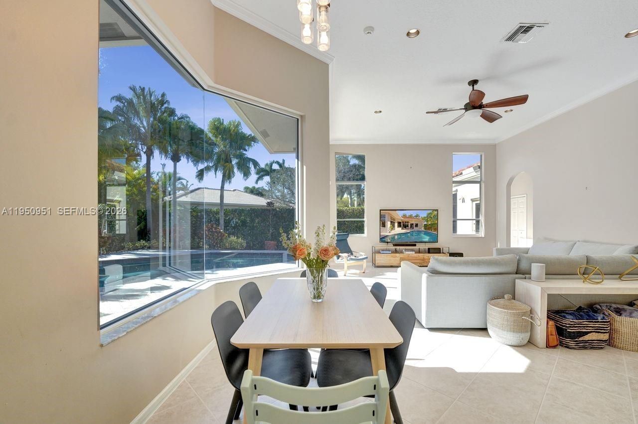 2533 Eagle Run Cir, Weston, FL 33327 Photo