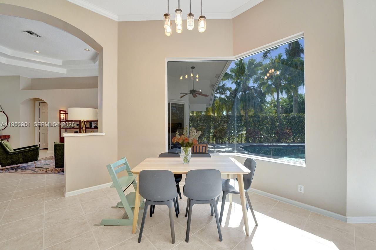 2533 Eagle Run Cir, Weston, FL 33327 Photo