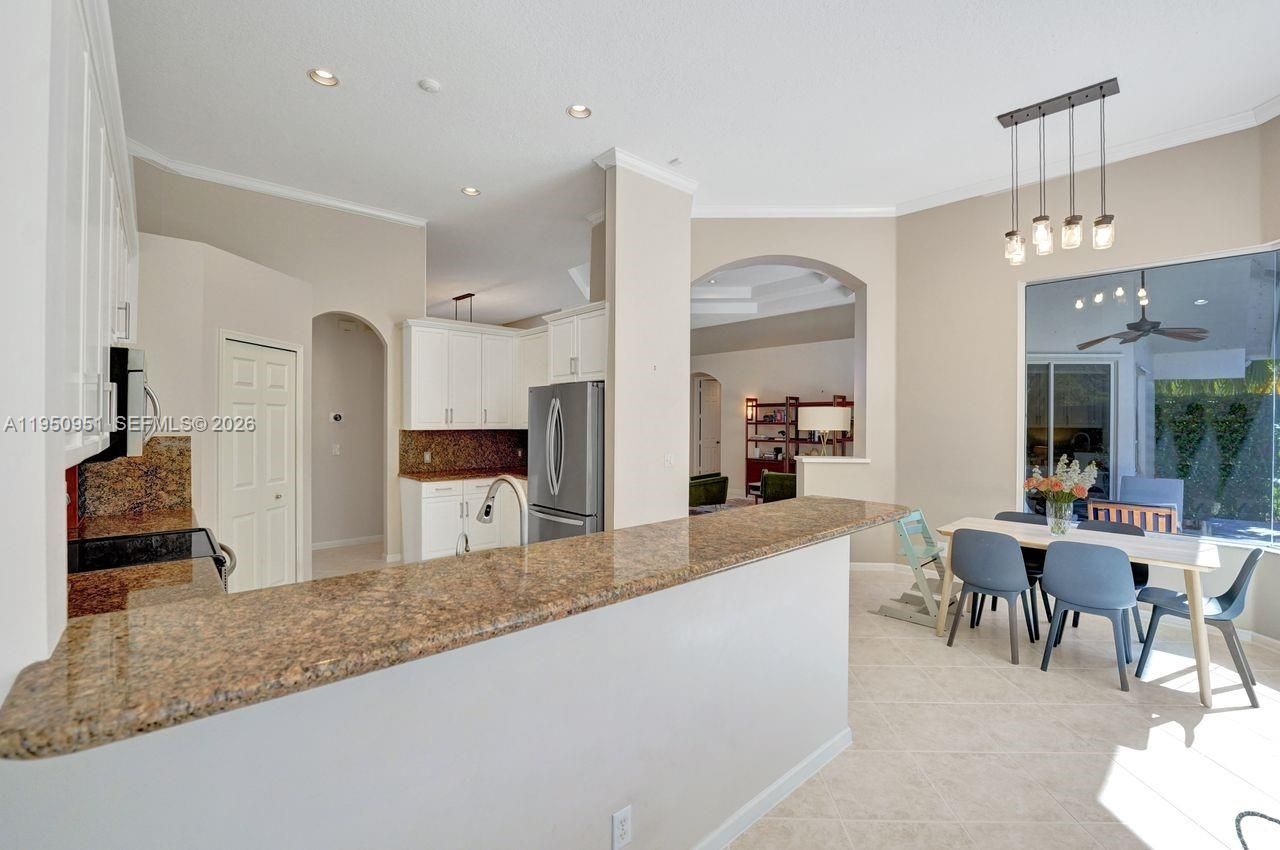 2533 Eagle Run Cir, Weston, FL 33327 Photo