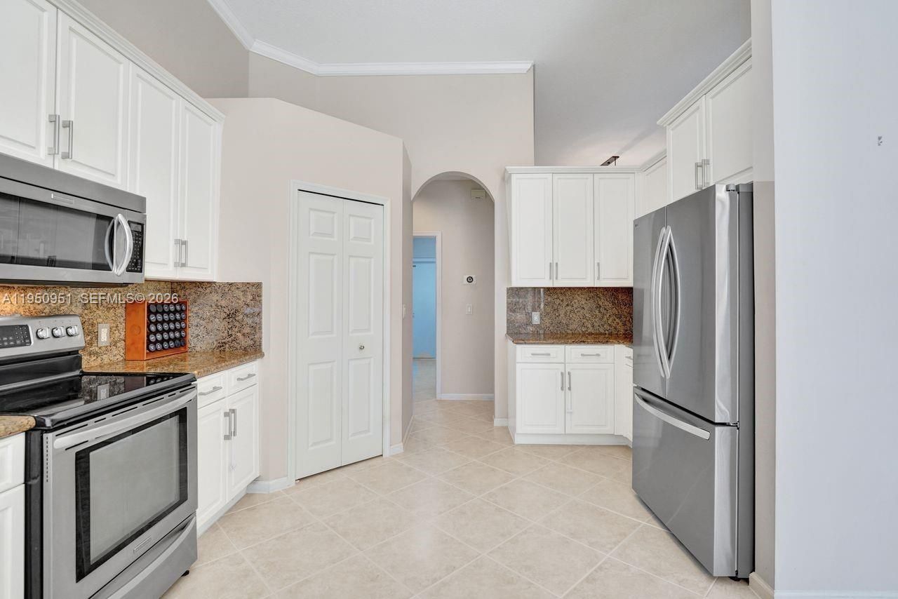 2533 Eagle Run Cir, Weston, FL 33327 Photo